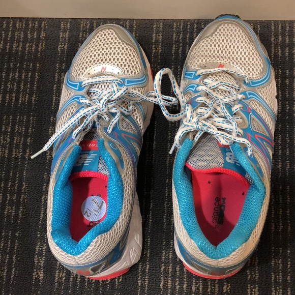 New balance running shoes - Picture 2 of 4